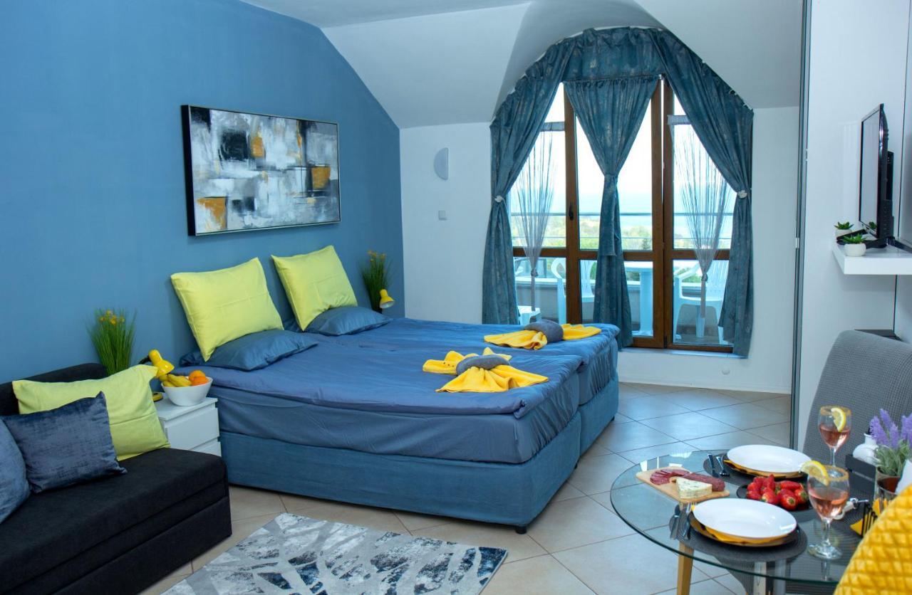 Black Sea Narcissus - Quiet Studio With Amazing Sea View Varna Exterior photo