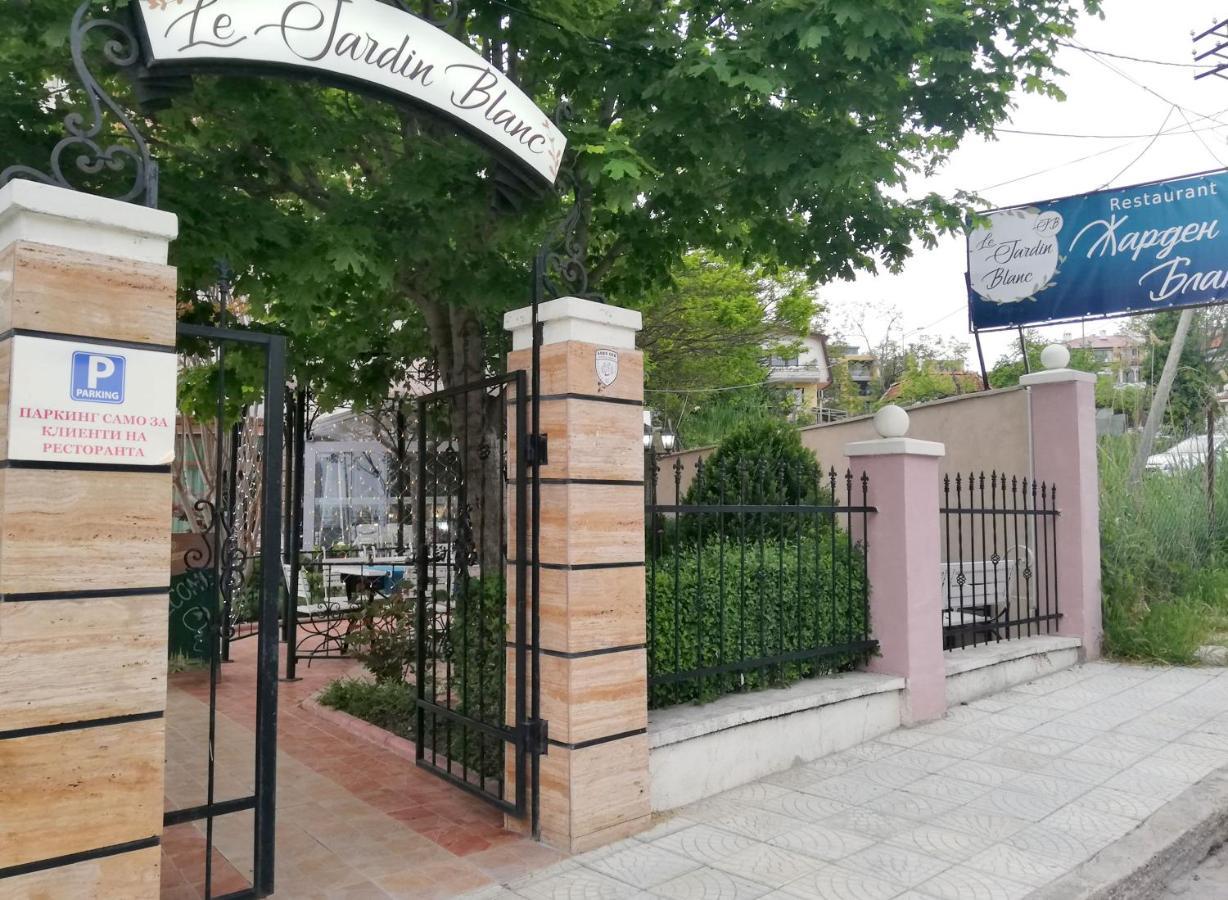 Black Sea Narcissus - Quiet Studio With Amazing Sea View Varna Exterior photo